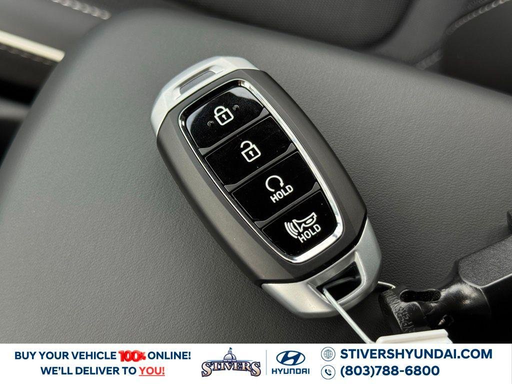 New 2026 White Hyundai SEL w/Two-Tone Roof image 29