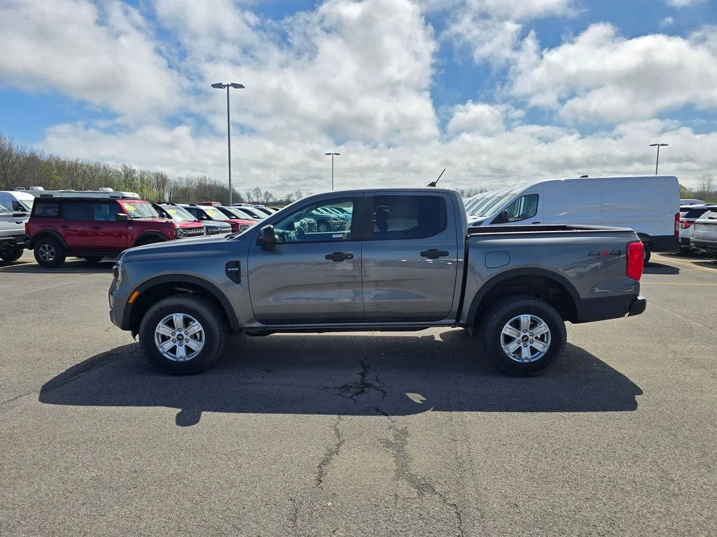 Used 2025 Gray Ford XL image 8