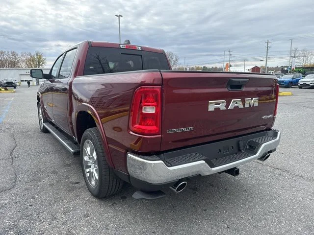New 2026 Delmonico Red Pearl-Coat Exterior Paint RAM Big Horn/Lone Star image 5