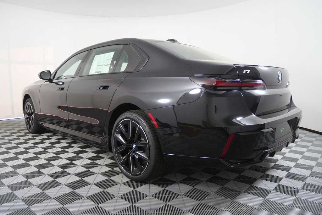 Certified Used 2026 Black Sapphire Metallic BMW xDrive60 image 5