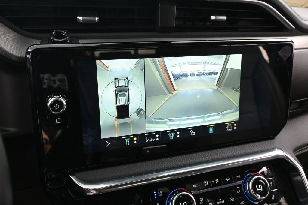 Used 2023 Sterling Metallic GMC Denali image 20