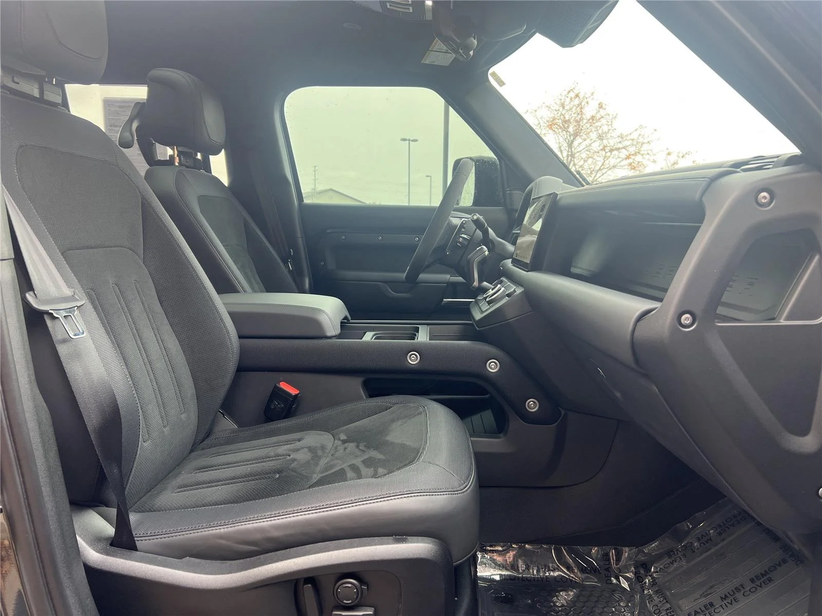 Certified Used 2024 Santorini Black Metallic Land Rover V8 image 28
