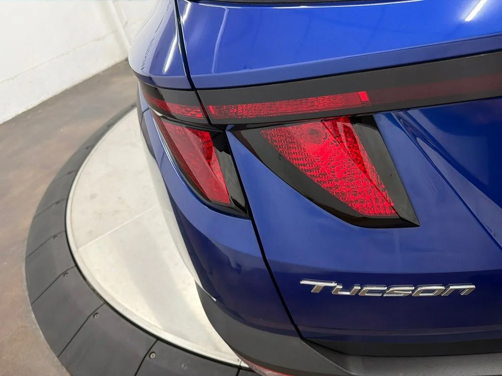 Used 2024 Blue Hyundai SEL image 12