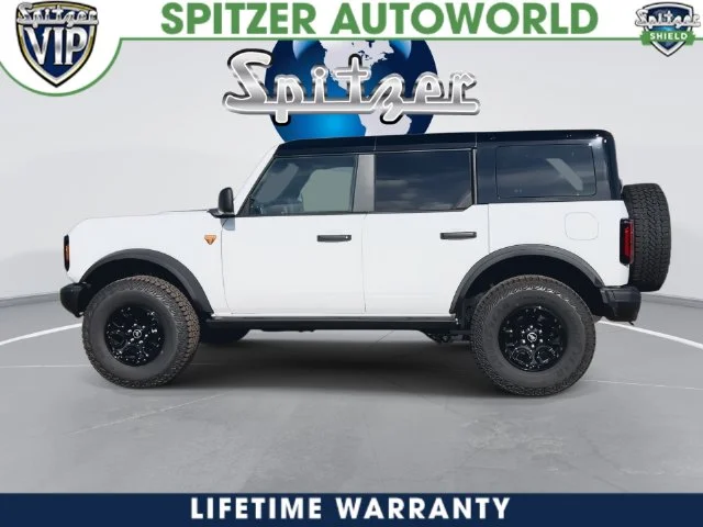 New 2026 Oxford White Ford Badlands® image 10