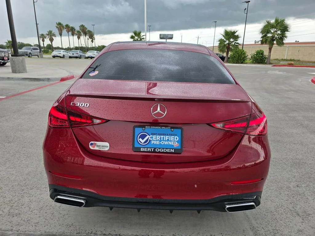 Used 2022 White Mercedes-Benz GLC 300 image 22