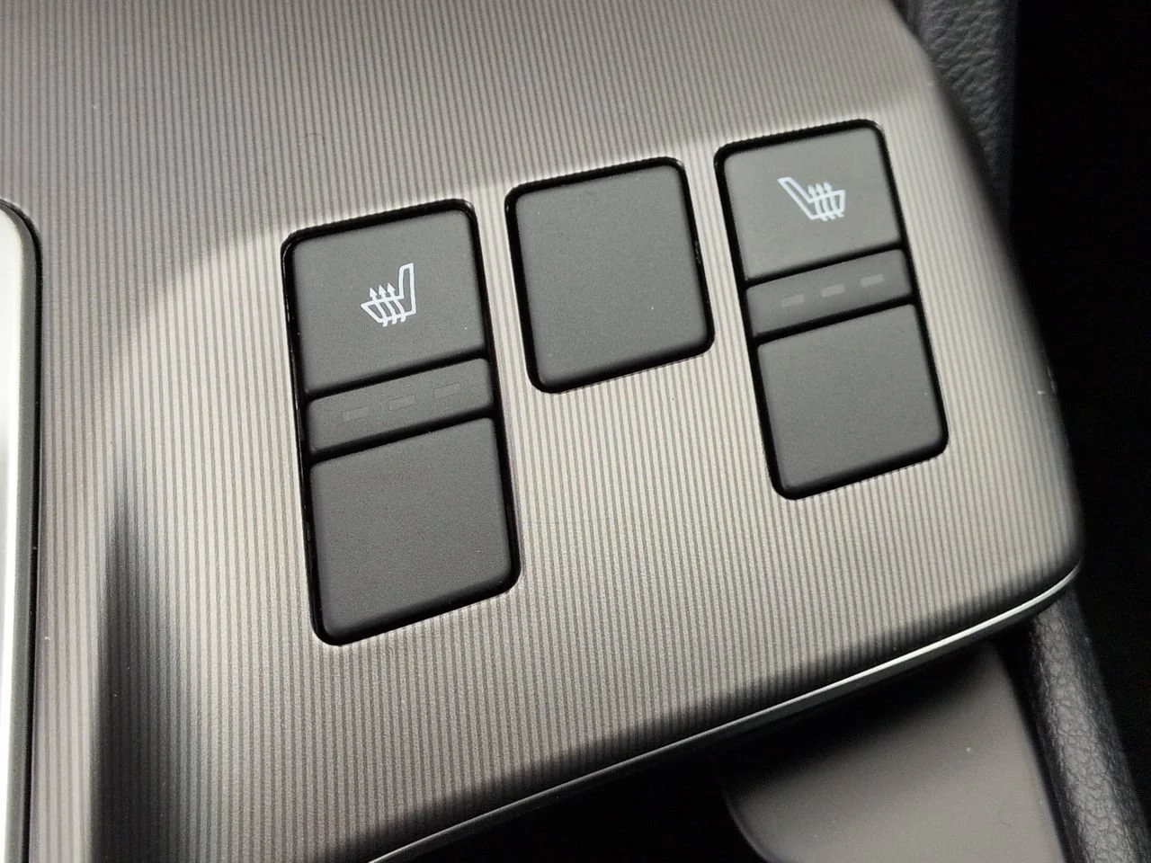 New 2027 Wolf Gray Kia EX image 27