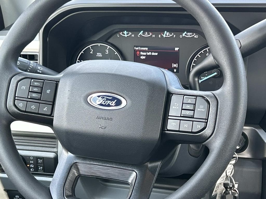 New 2026 Oxford White Ford F-250® XL image 15