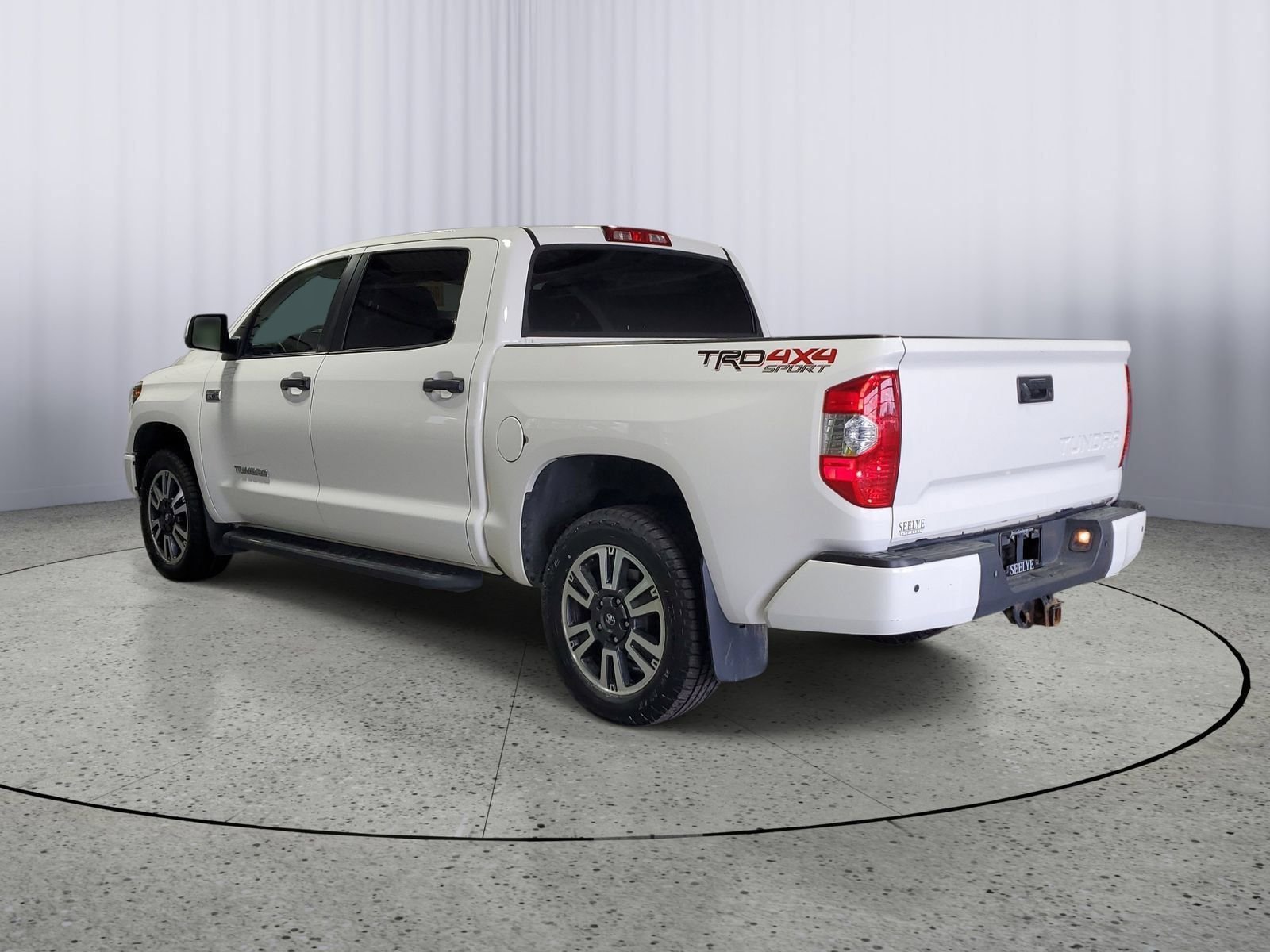 Used 2019 White Toyota SR5 image 3