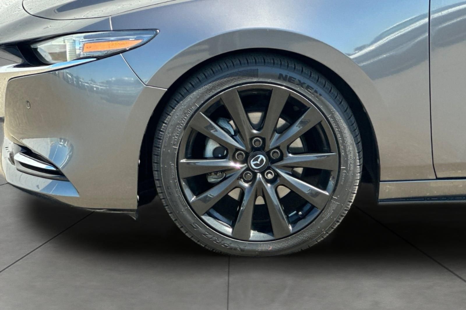 Used 2021 Gray Mazda Premium Plus image 29