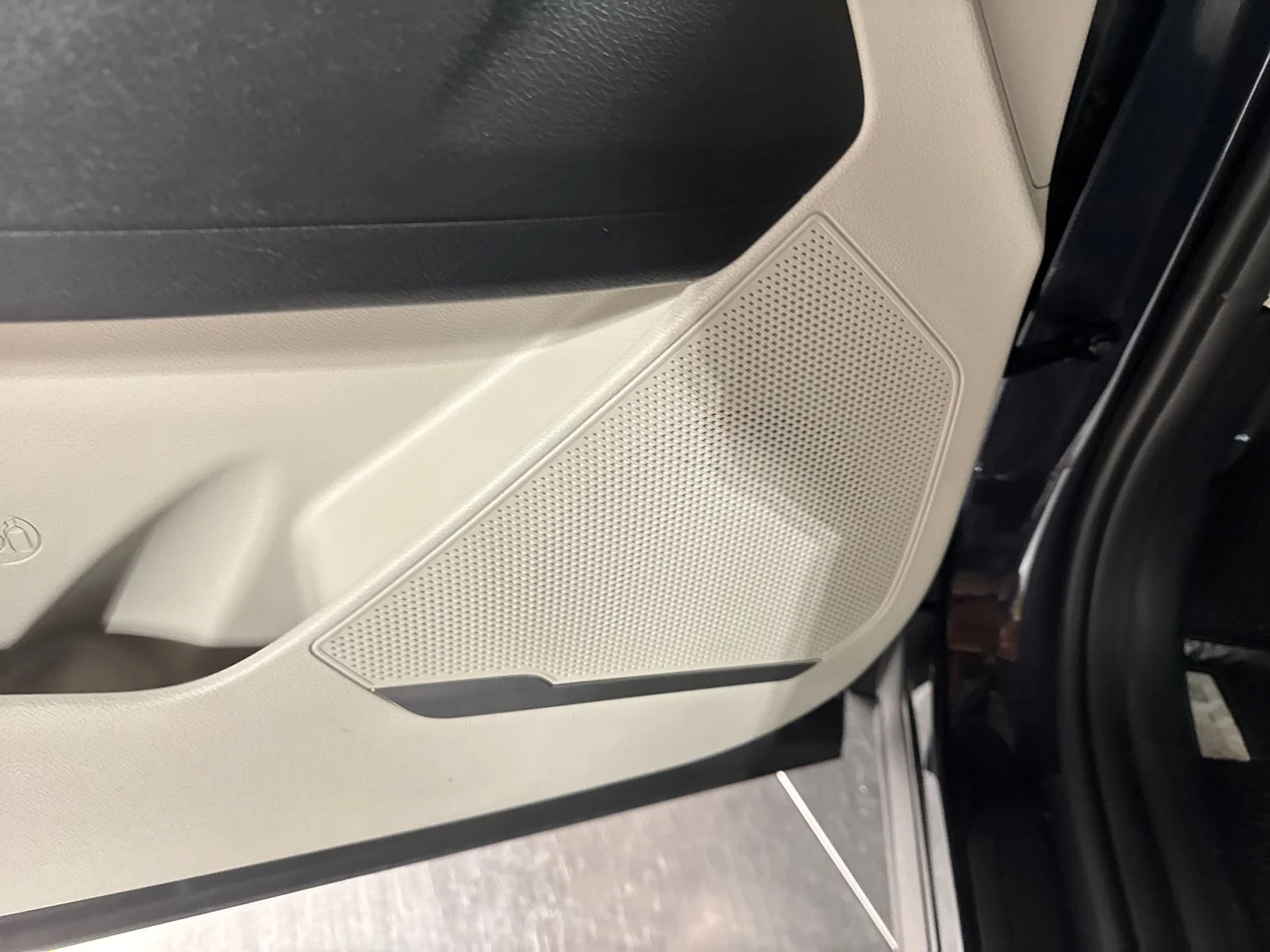 New 2026 Panthera Metal Gray Kia EX image 13