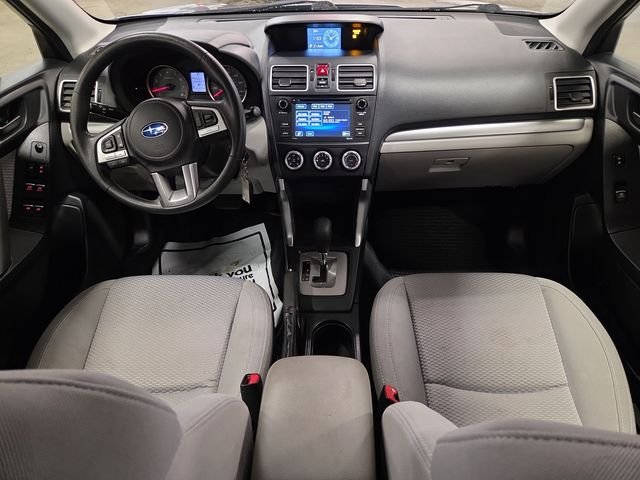 Used 2018 Silver Subaru 2.5i image 21
