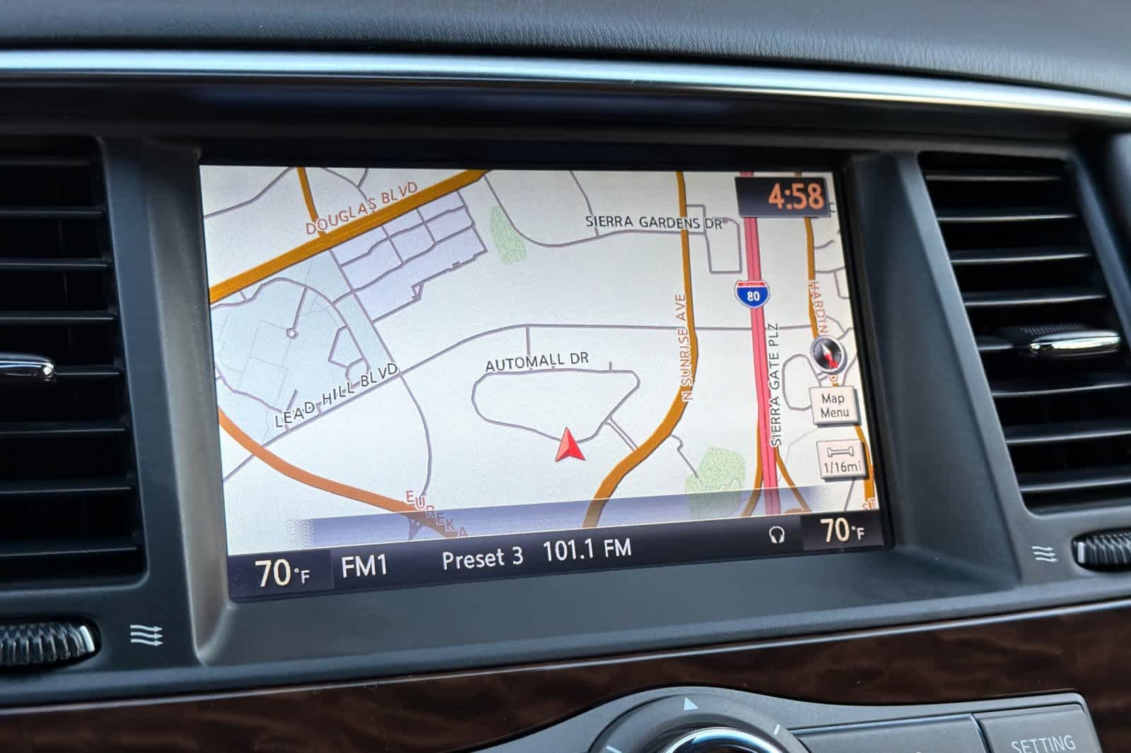 Used 2017 Pearl White Nissan Platinum image 22