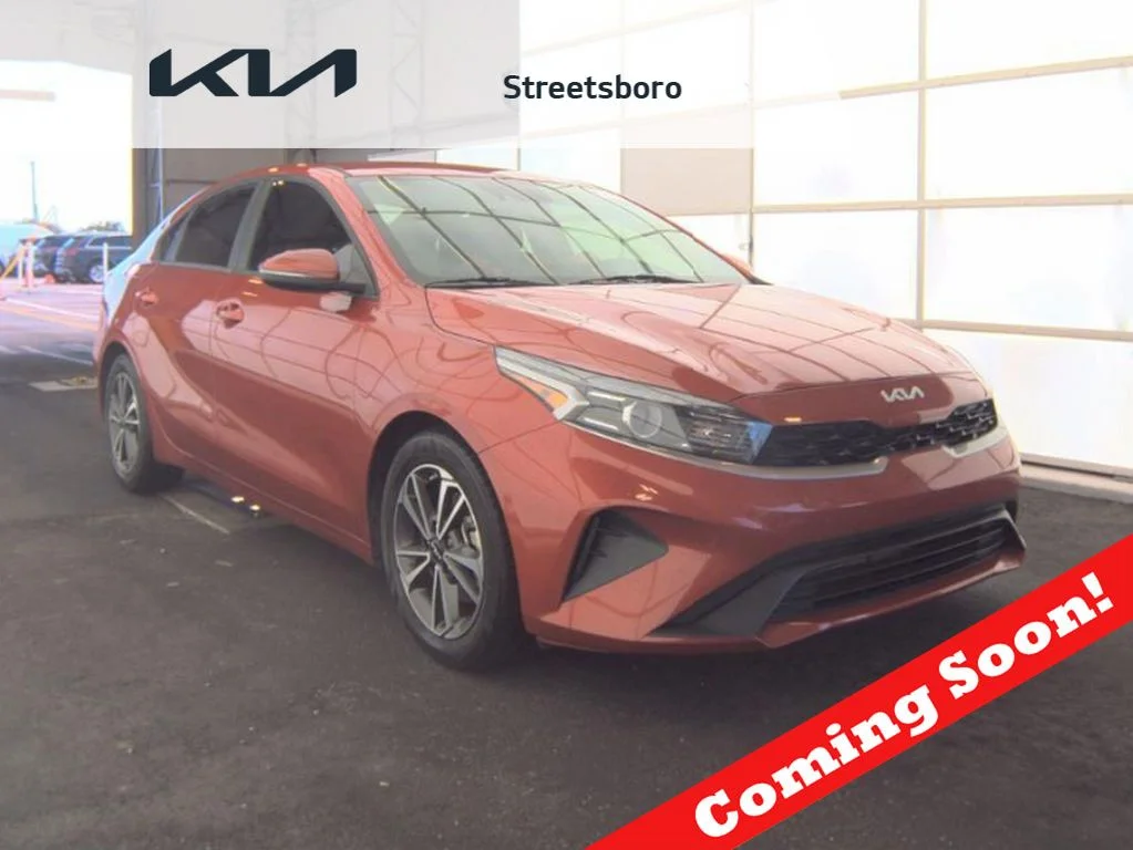 2023 Kia Forte LXS AT's photo
