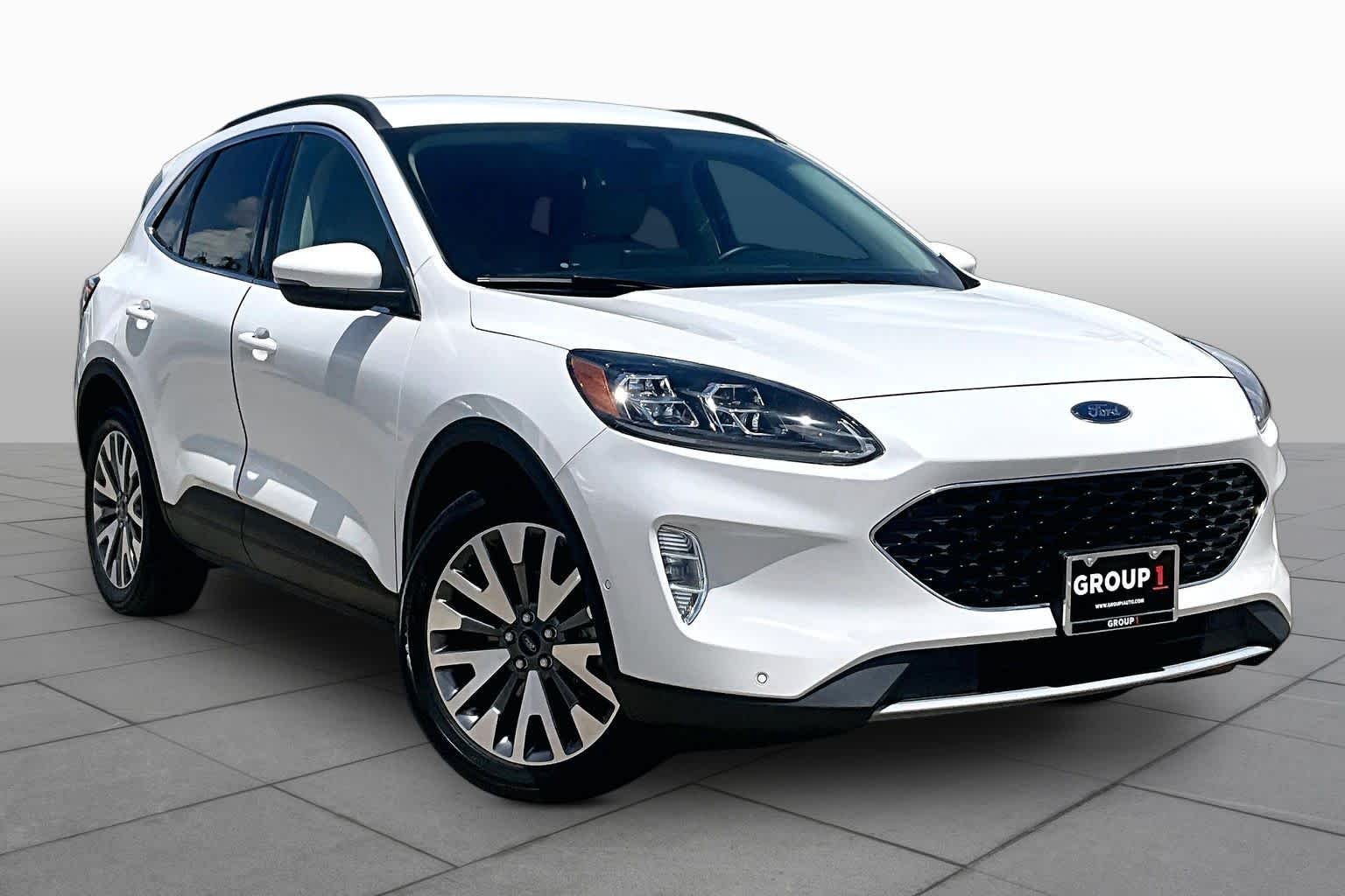 Used 2020 Star White Metallic Tri-Coat Ford Titanium image 3