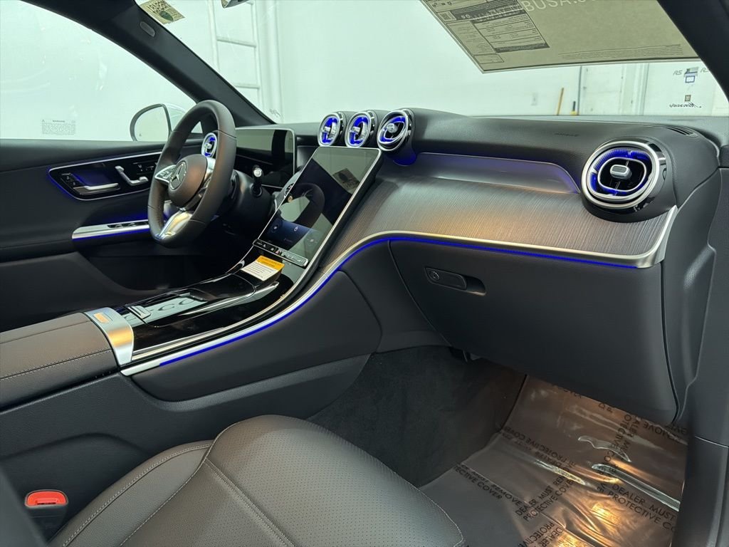 Used 2026 White Mercedes-Benz GLC 300 image 28