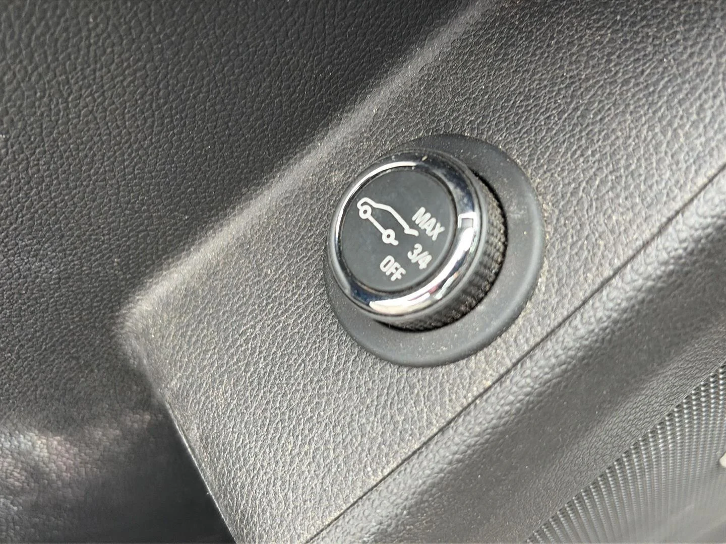 Used 2021 Silver Ice Metallic Chevrolet RS image 8