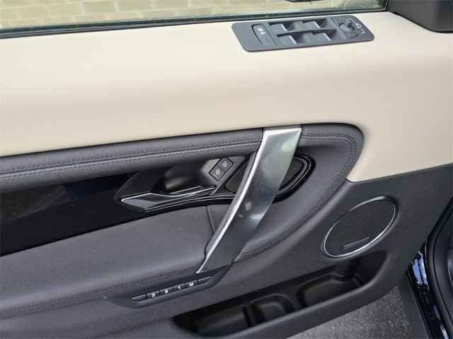 New 2025 Santorini Black Land Rover S image 27