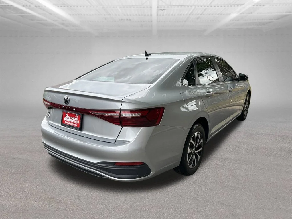 Used 2025 Gray Volkswagen 1.5T S image 5