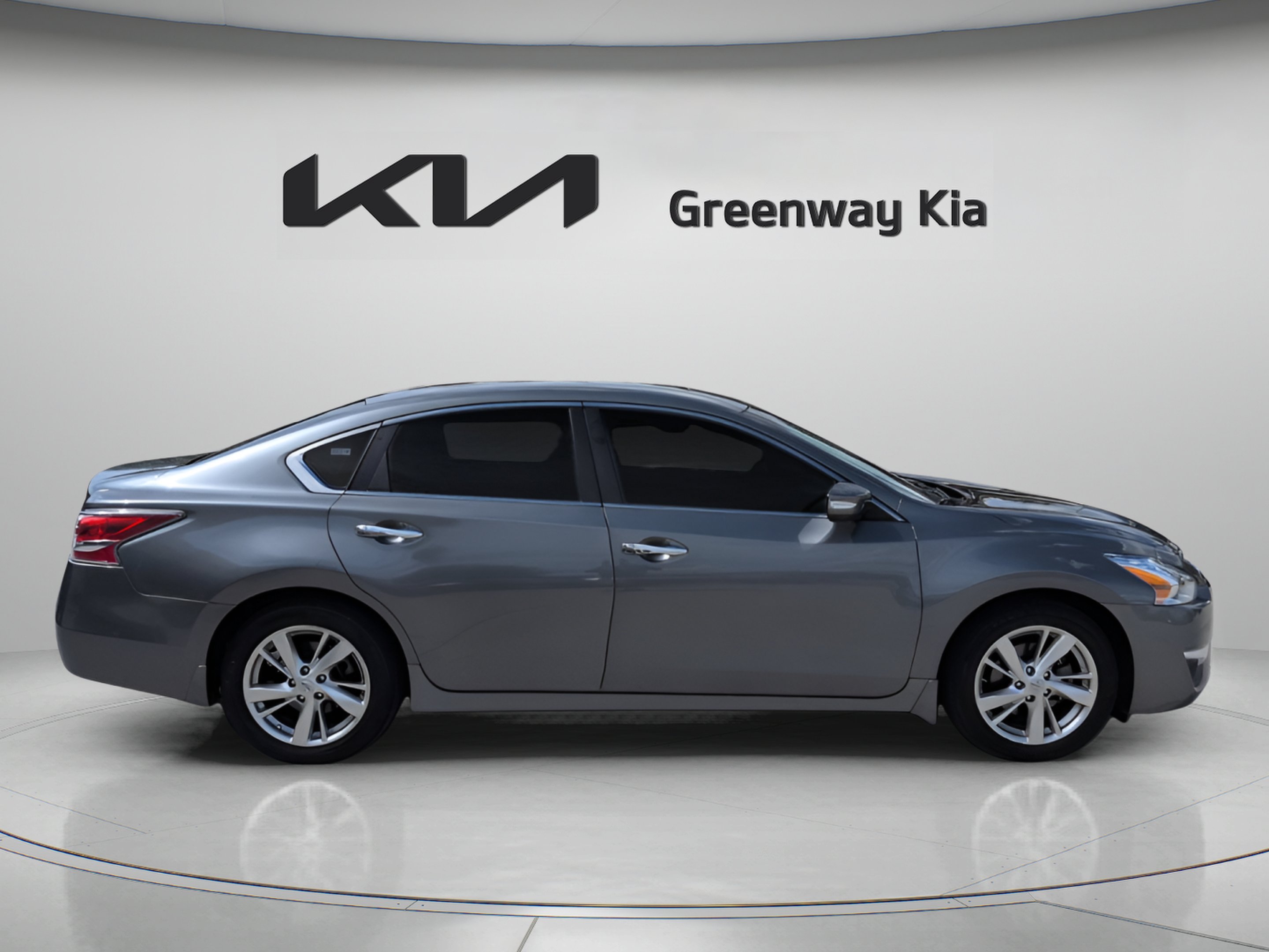 Used 2014 Gun Metallic Nissan 2.5 SL image 7