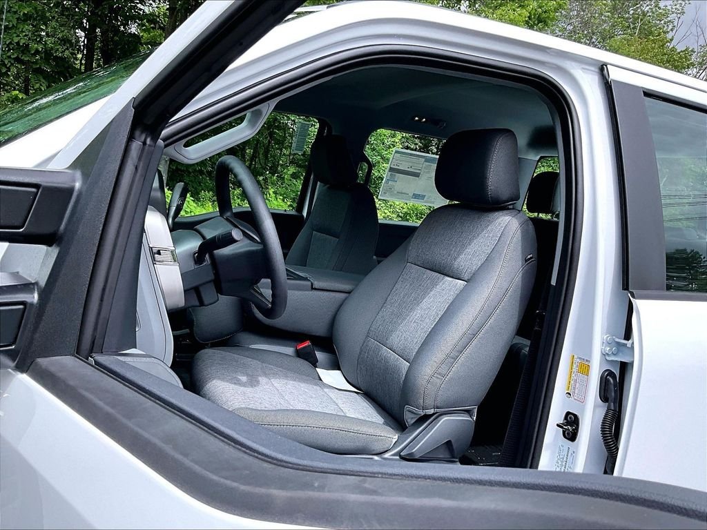New 2026 Oxford White Ford XL image 10