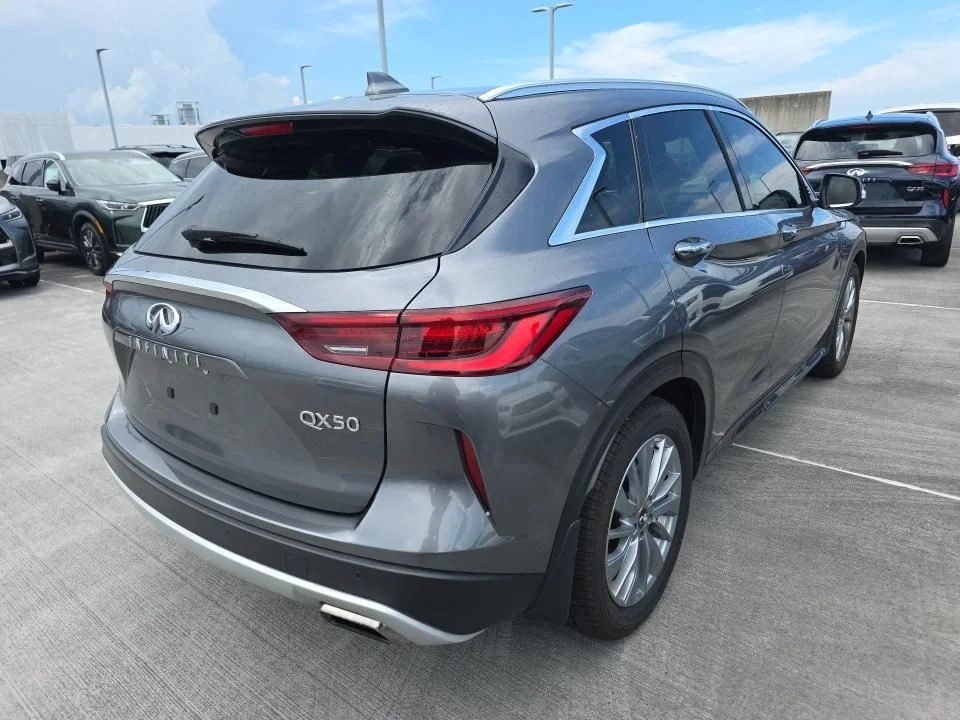 Certified Used 2023 Gray INFINITI LUXE image 3