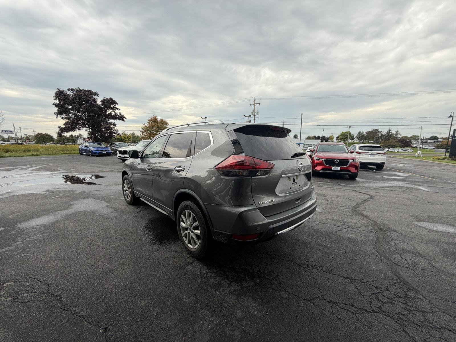 Used 2020 Gun Metallic Nissan SV image 7