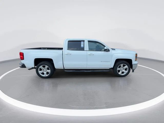 Used 2015 White Chevrolet LT image 9