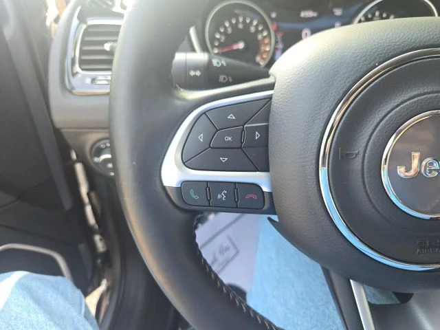 Used 2020 Silver Jeep Limited image 24
