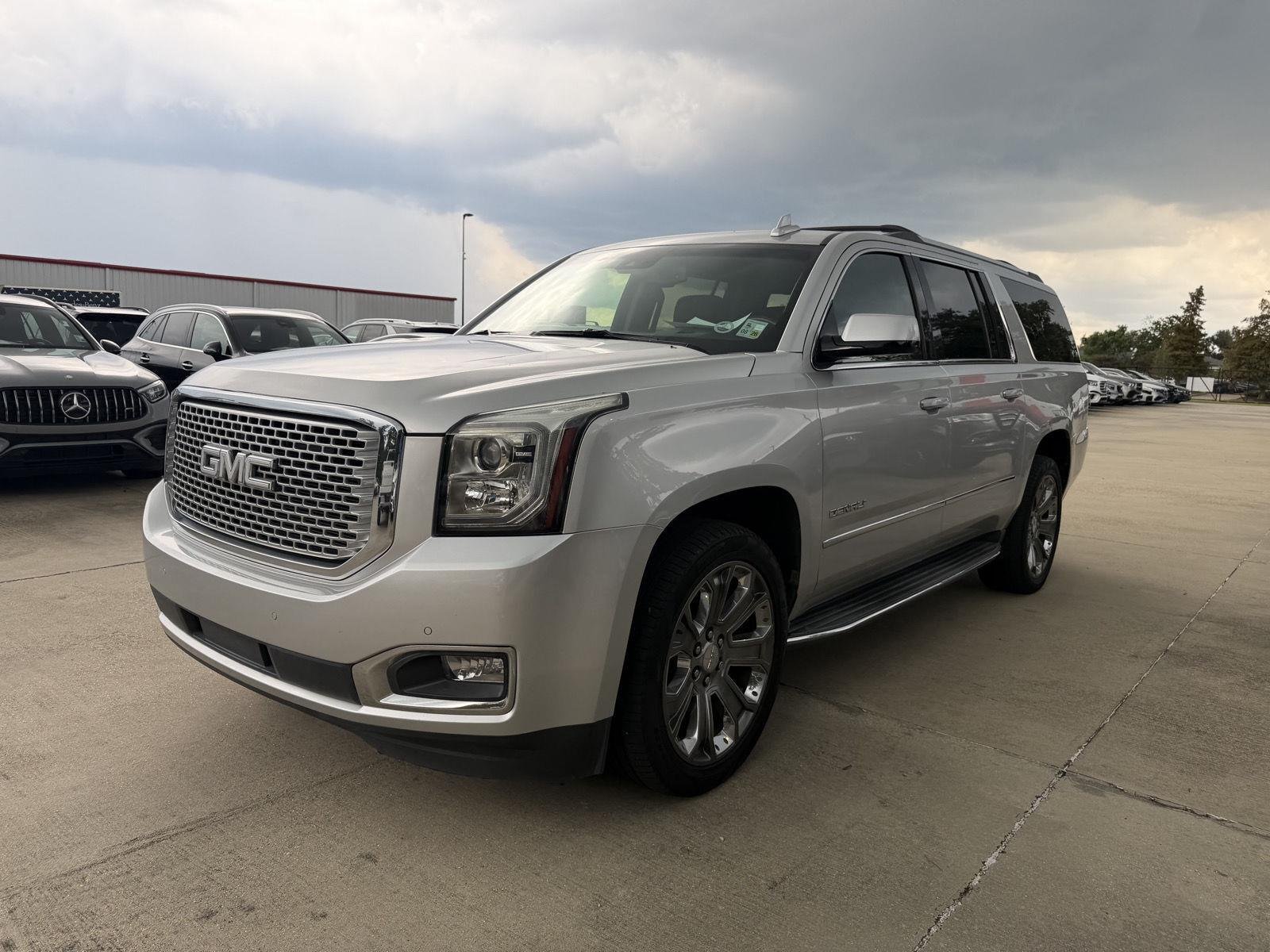 Used 2016 Quicksilver Metallic GMC Denali image 3