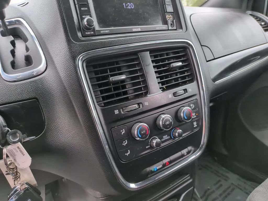 2019 Dodge Grand Caravan SE Plus - Photo 24