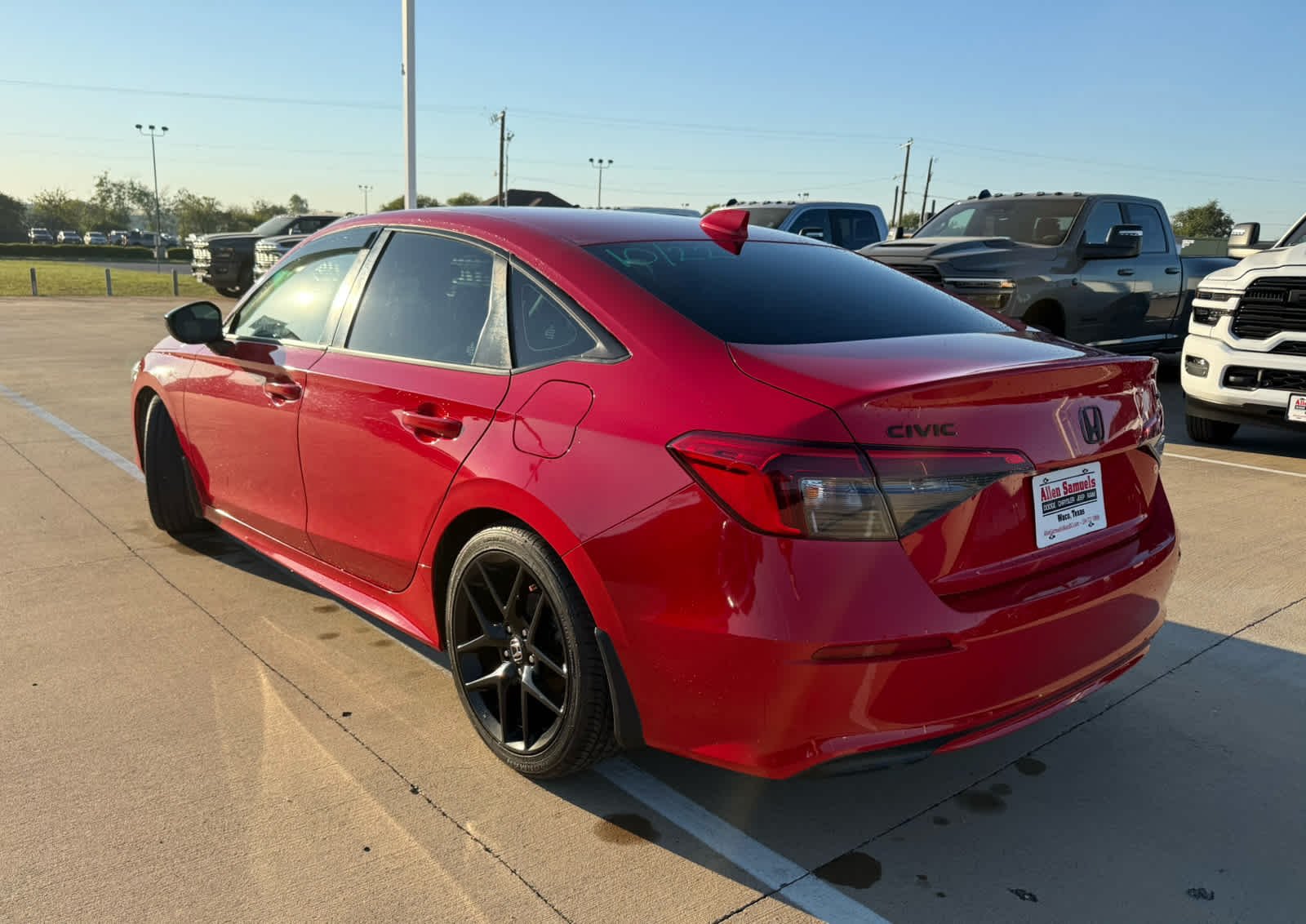 Used 2022 Rallye Red Honda Sport image 6