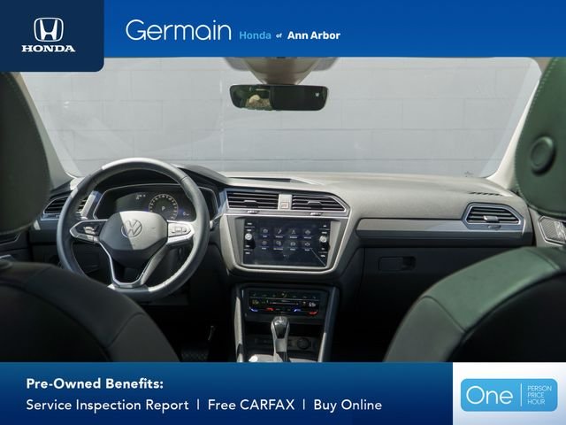 Used 2023 Silver Metallic Volkswagen 2.0T SE image 20