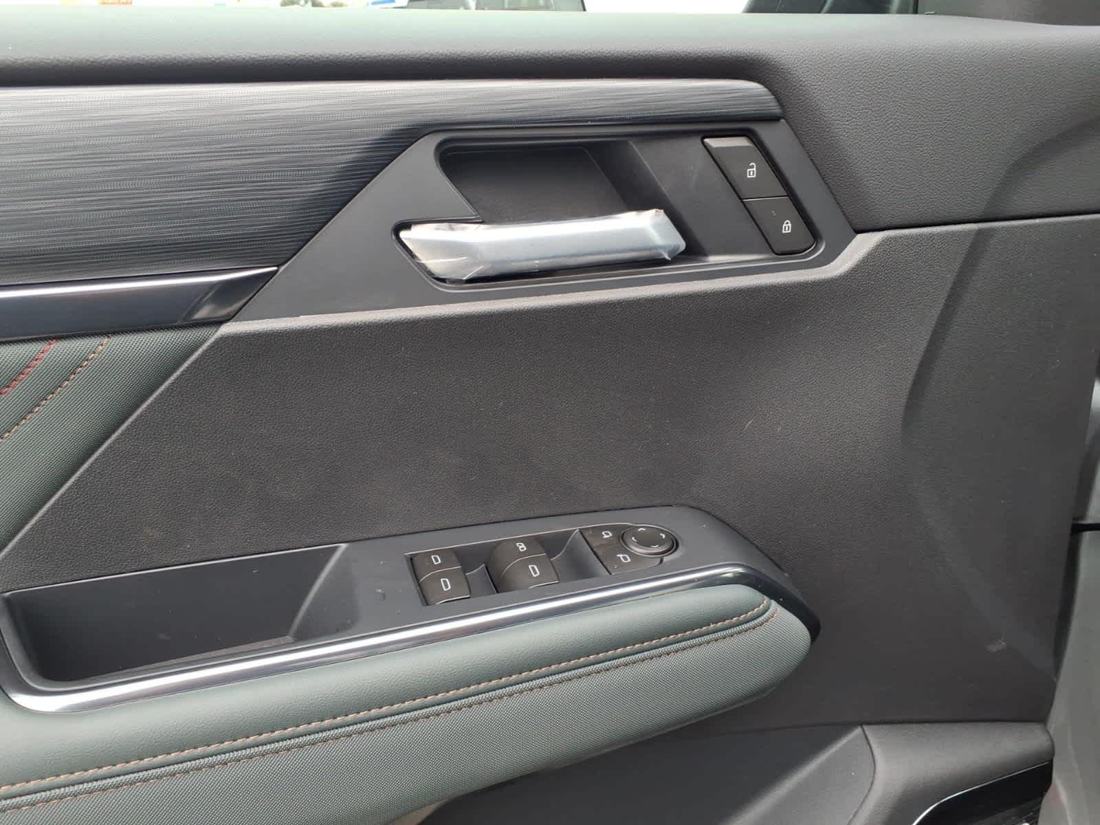 New 2026 Sterling Metallic GMC AT4 image 10