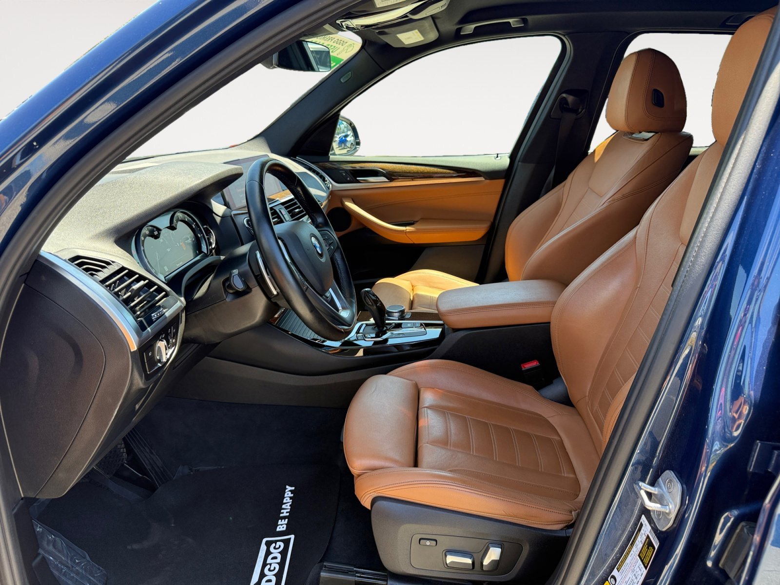 Used 2019 Phytonic Blue Metallic BMW xDrive30i image 10