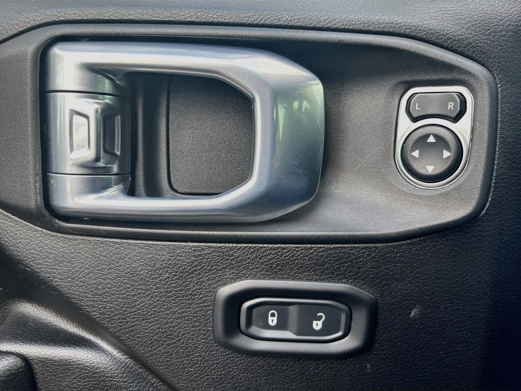 Used 2023 Blue Jeep Sport S image 42