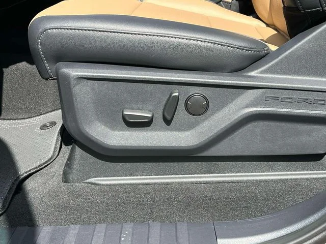 New 2027 Gray Ford Lariat image 22