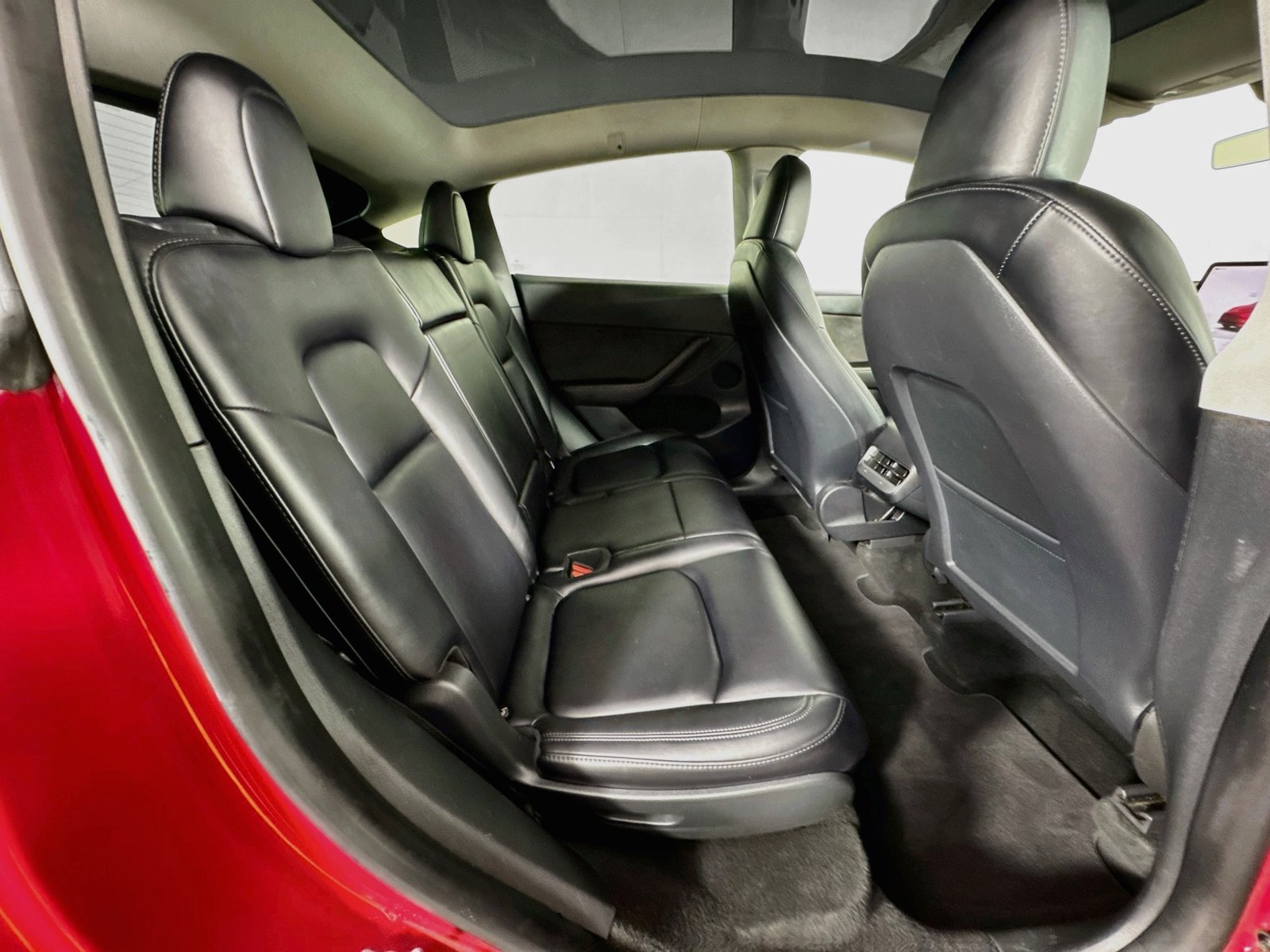 Used 2023 Red Tesla Long Range image 25