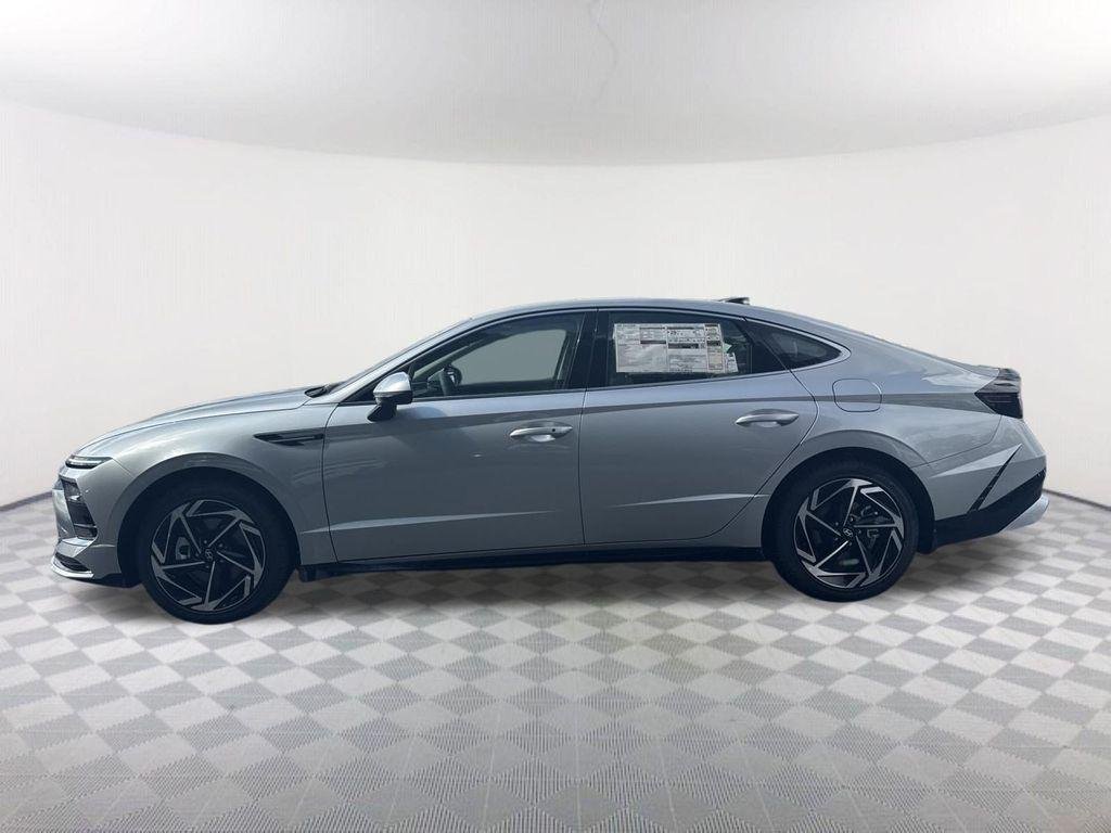 New 2026 Silver Hyundai SEL Sport image 8