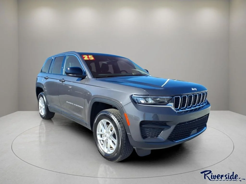 2025 Jeep Grand Cherokee Laredo X 4x4's photo