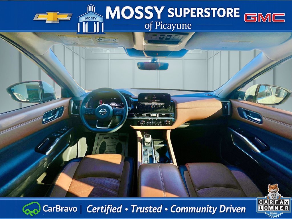 Certified Used 2024 White Nissan Platinum image 16