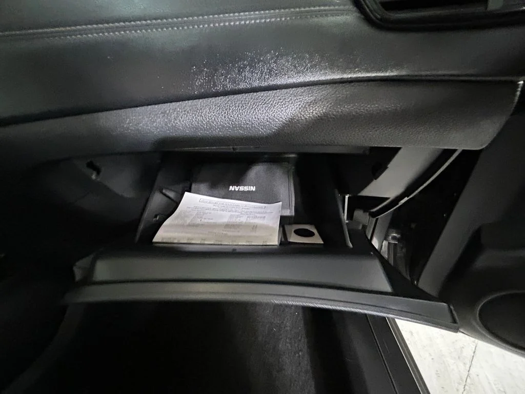 Used 2019 Gray Nissan SL image 28