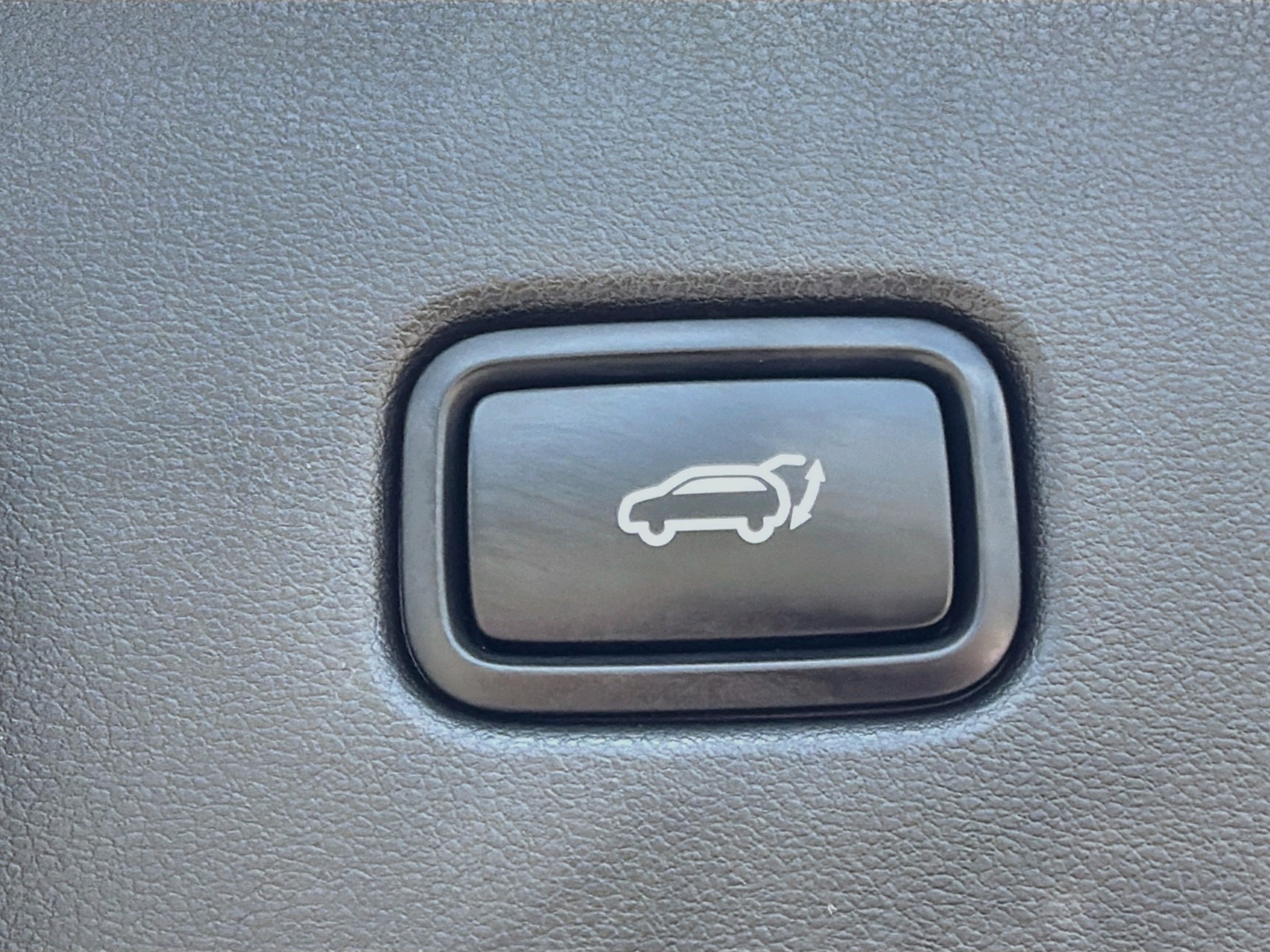 Used 2025 Ash Black Hyundai SEL Convenience image 13