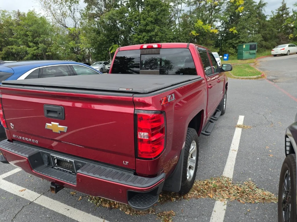 Used 2018 Red Chevrolet LT image 3