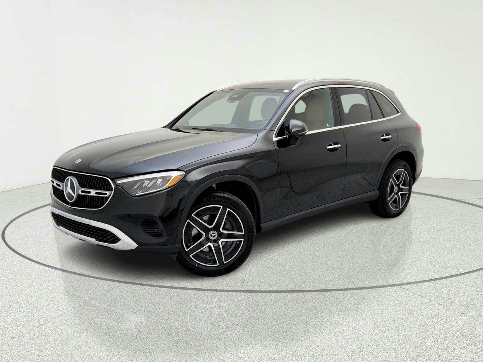 2026 Mercedes-Benz GLC GLC 300's photo