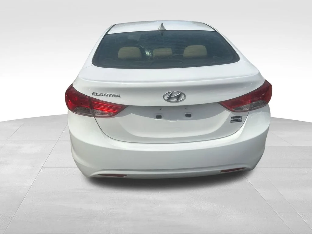 Used 2013 White Hyundai GLS image 20