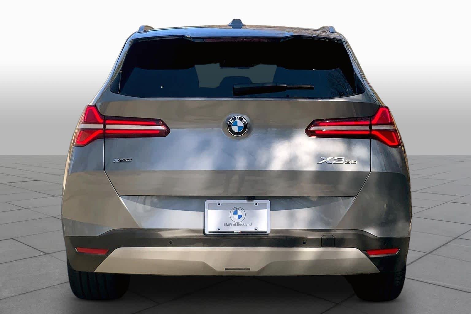 Used 2025 Skyscraper Gray Metallic BMW 30 xDrive image 4