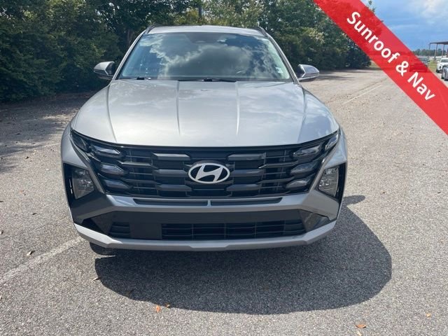 Used 2025 Silver Hyundai SEL Convenience image 2