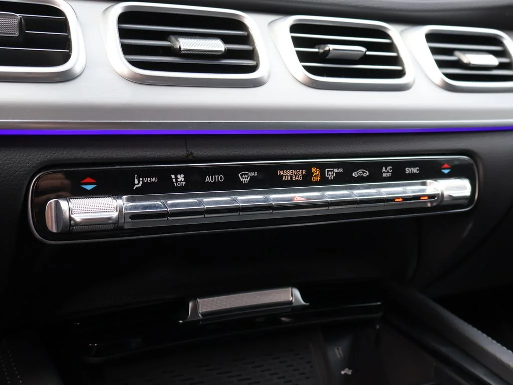 Used 2025 Black Mercedes-Benz GLE 350 image 38