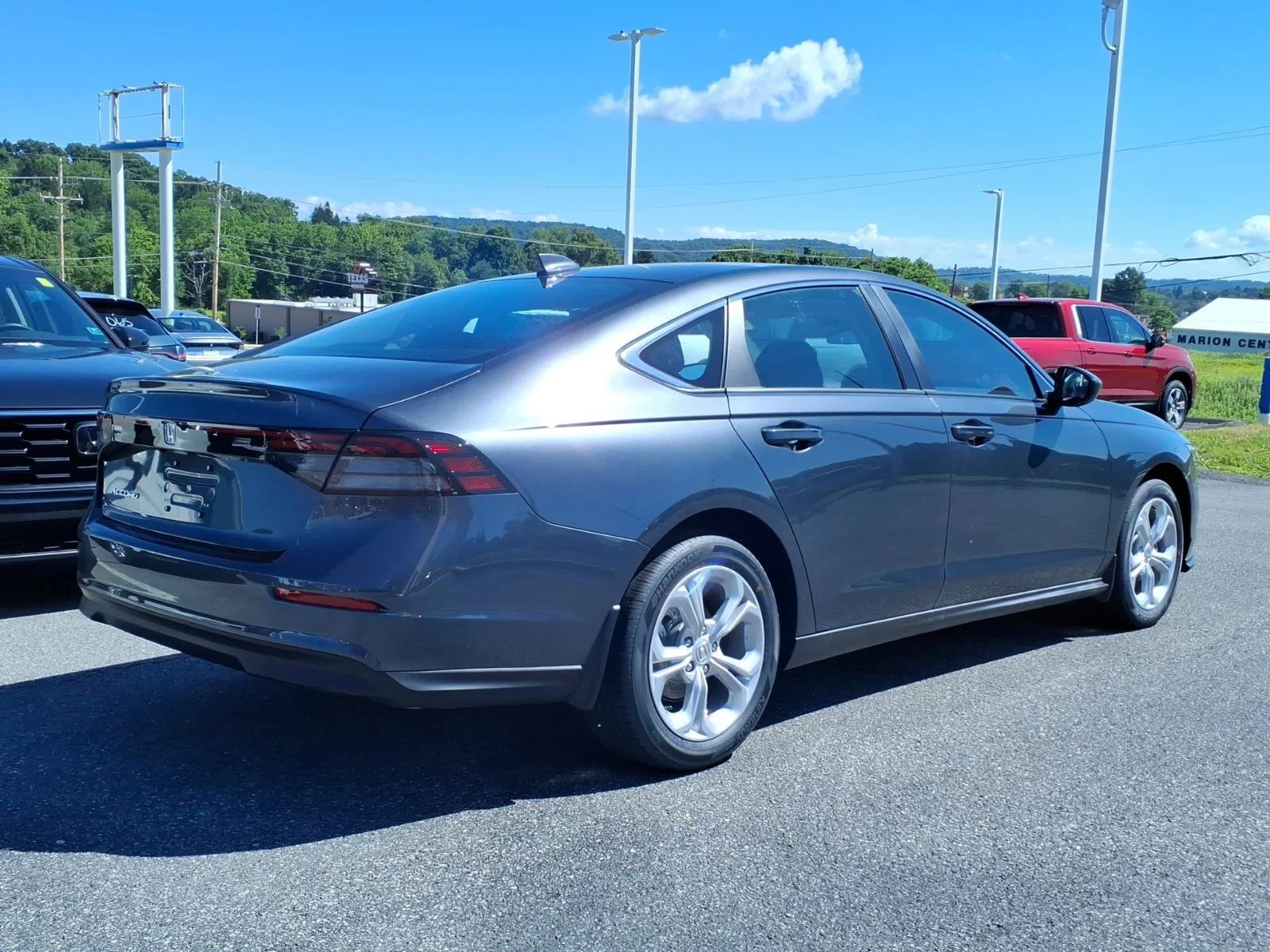 New 2026 METEORITE GRAY METALLIC Honda LX image 4