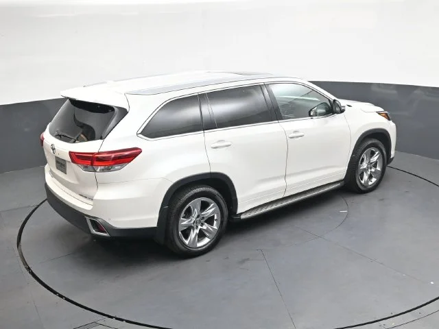 Used 2018 White Toyota Limited image 27